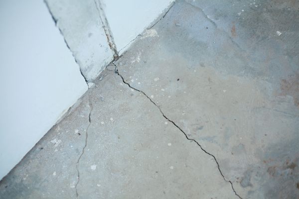 Cost of Garage Crack Repair in Englewood